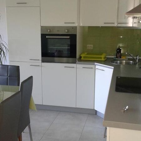 Apartment Mery Трогир Екстериор снимка