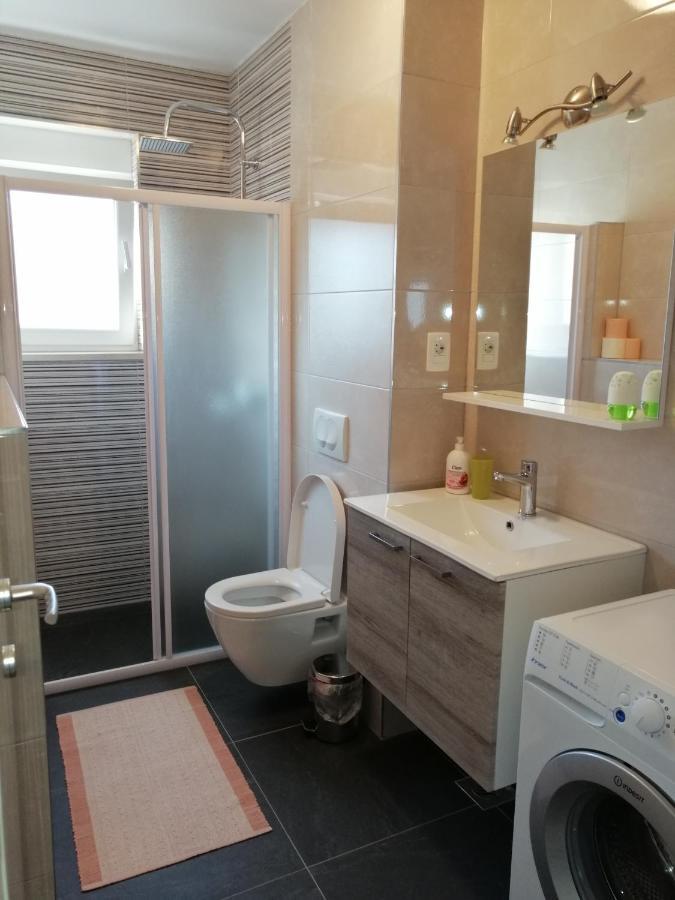 Apartment Mery Трогир Екстериор снимка