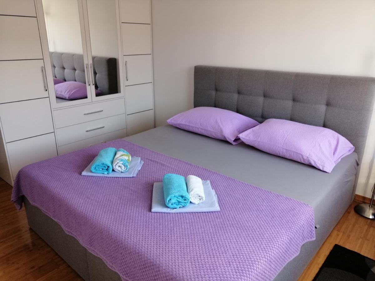 Apartment Mery Трогир Екстериор снимка