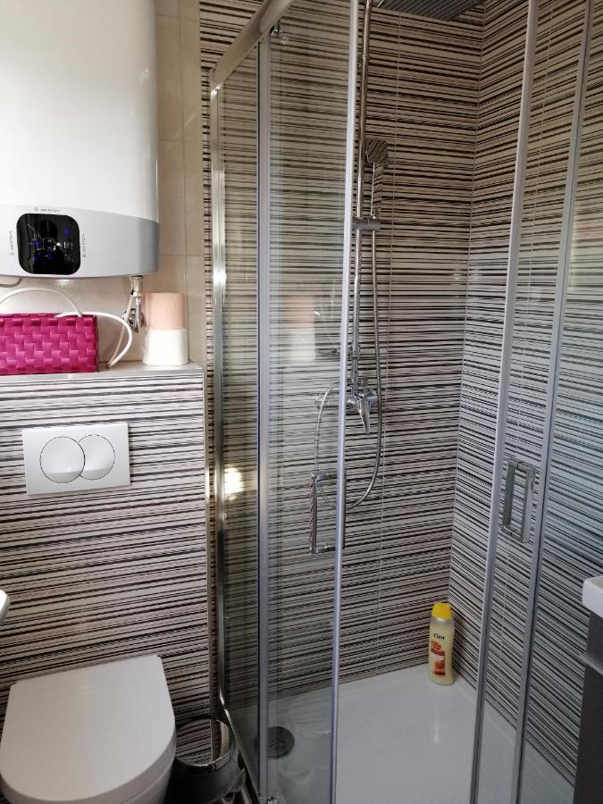 Apartment Mery Трогир Екстериор снимка