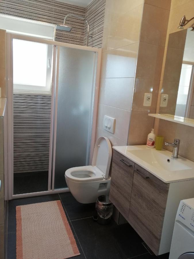 Apartment Mery Трогир Екстериор снимка